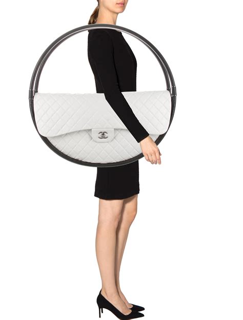 chanel hula hoop bag